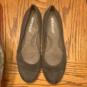 Aero soles Rite On gray fabric shoes size 8